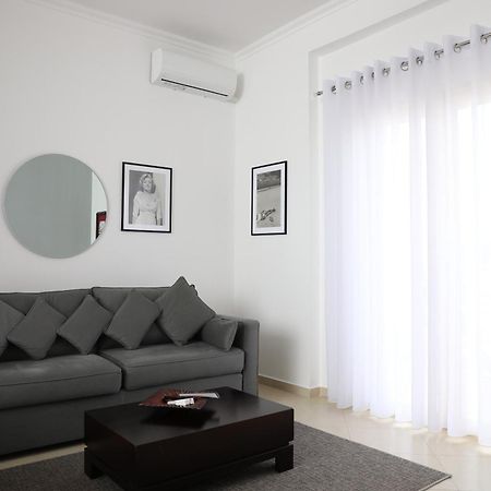 Square View Apartment Влёра Экстерьер фото